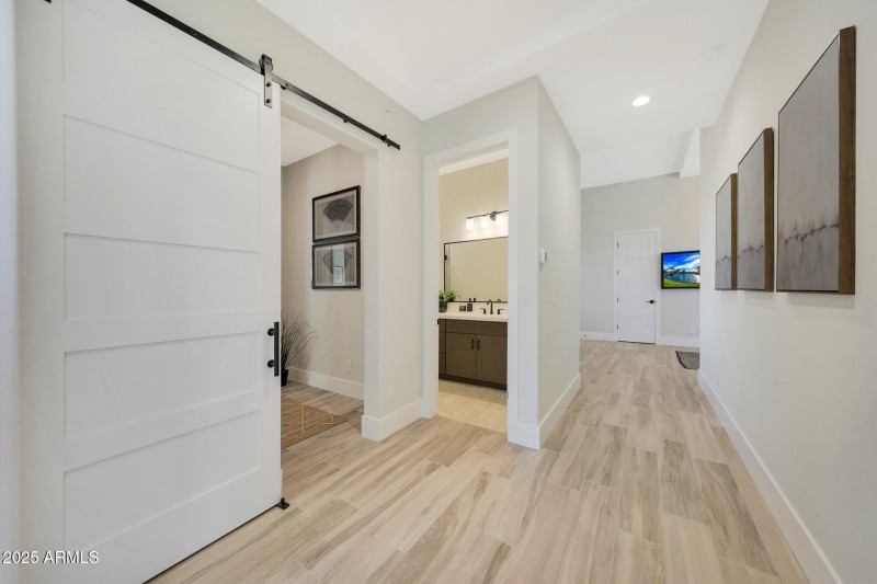 30 Laundry Room Barn Door B7-8