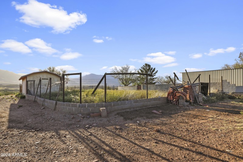 East Side Horse Stall