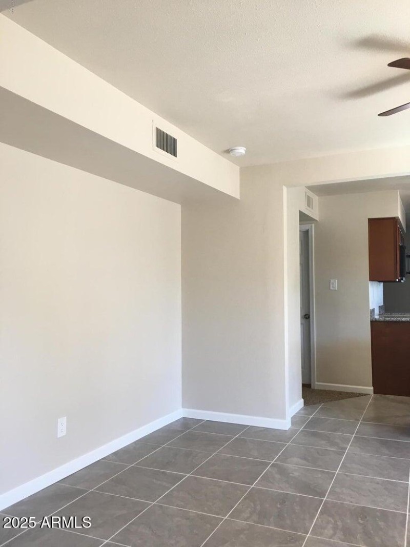 20170330190656260003000000-o