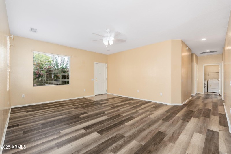 20828 N Shadow Mountain Dr - 06