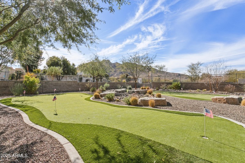 Community Putting Green