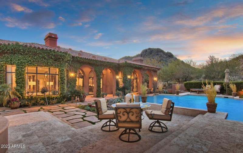 Award Winning Pool & Spa