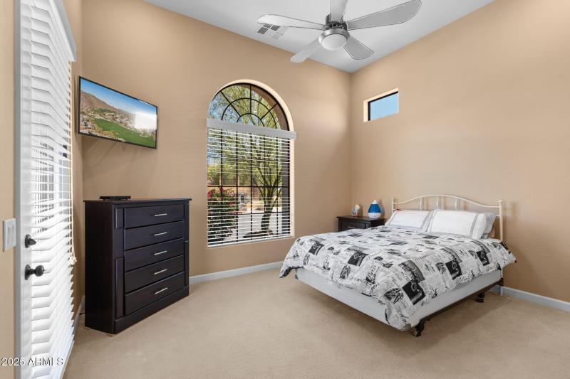 40-web-or-mls-2304-n-steele-cir