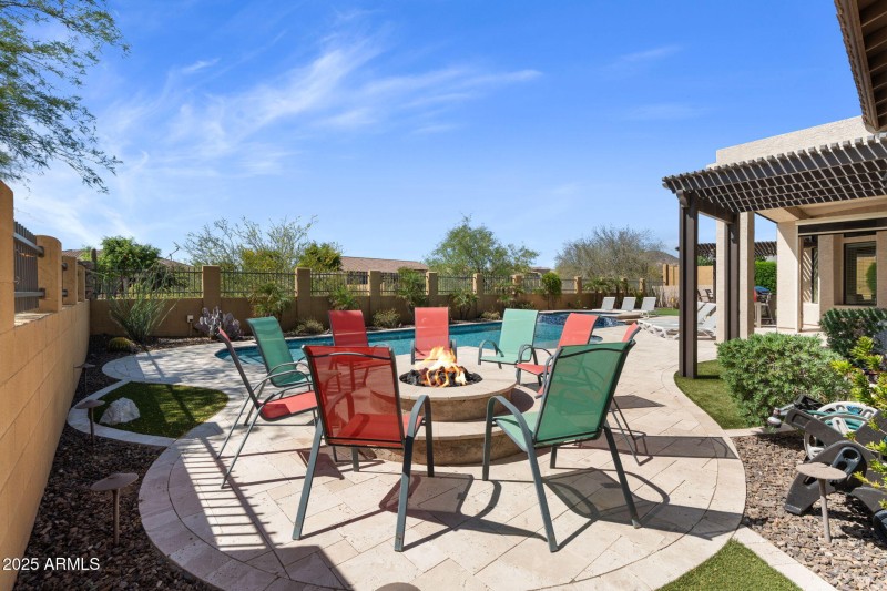 69-web-or-mls-2304-n-steele-cir