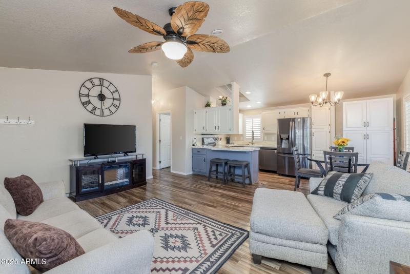 11-web-or-mls-8700 E University Dr 5109,