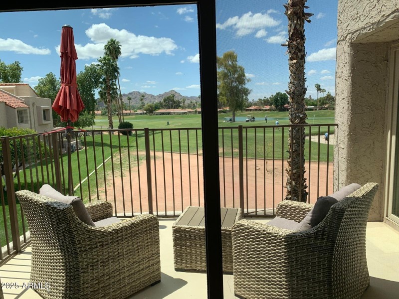 17 Patio 4