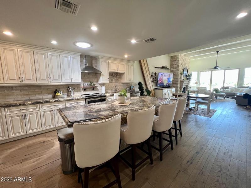 Luxurious Leathered Countertops