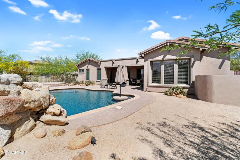 39-web-or-mls-Nora-39