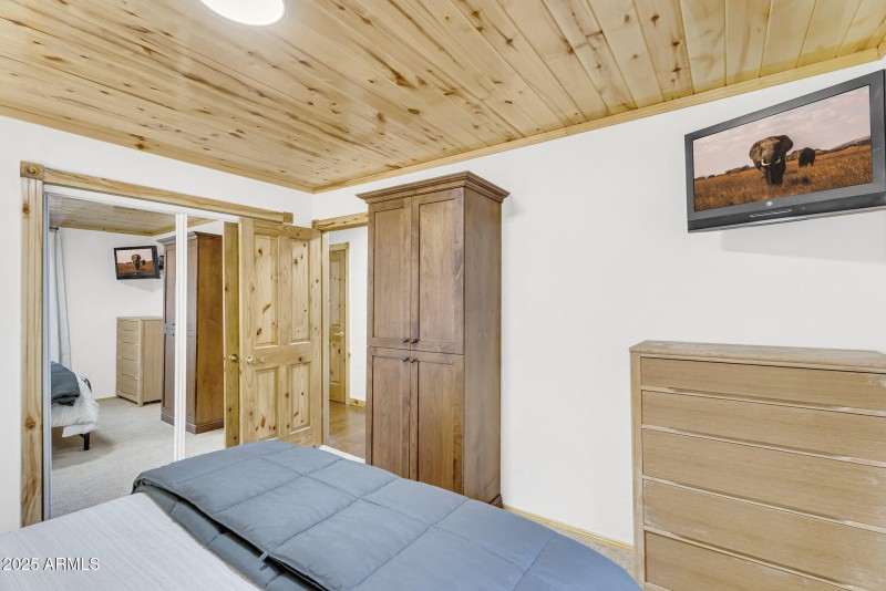 022_49-web-or-mls-forest-33_165