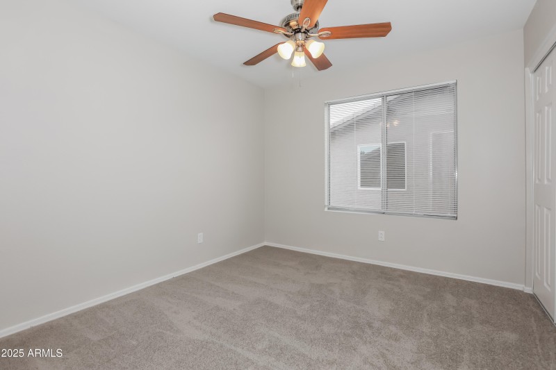 029-photo-bedroom-11854104