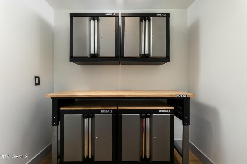 STORAGE AREA WITH BUILT-INS