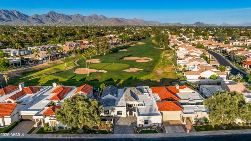 Panoramic Golf & Mountain Views