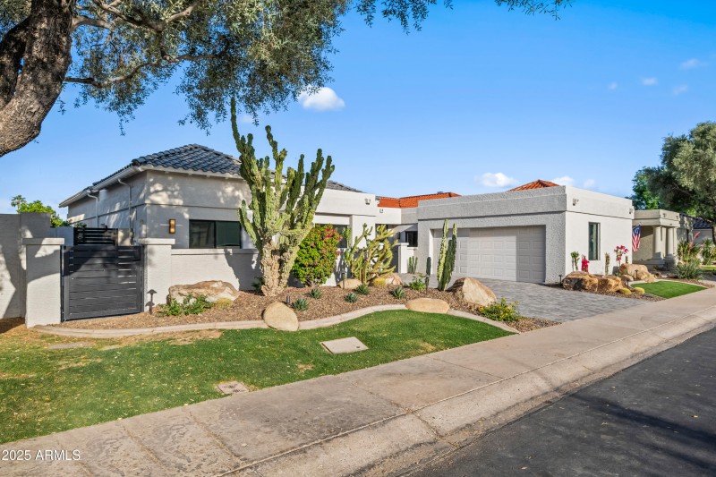 Exceptional Scottsdale Curb Appeal