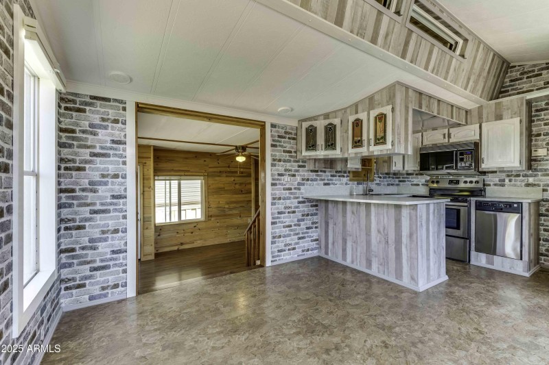 17200 W Bell Rd Lot 324 Surprise AZ-17