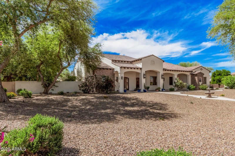 21615 E. Pegasus Pkwy