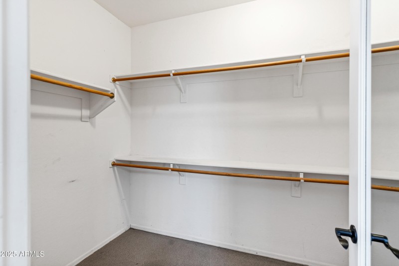 3033 W Redwood Ln-30