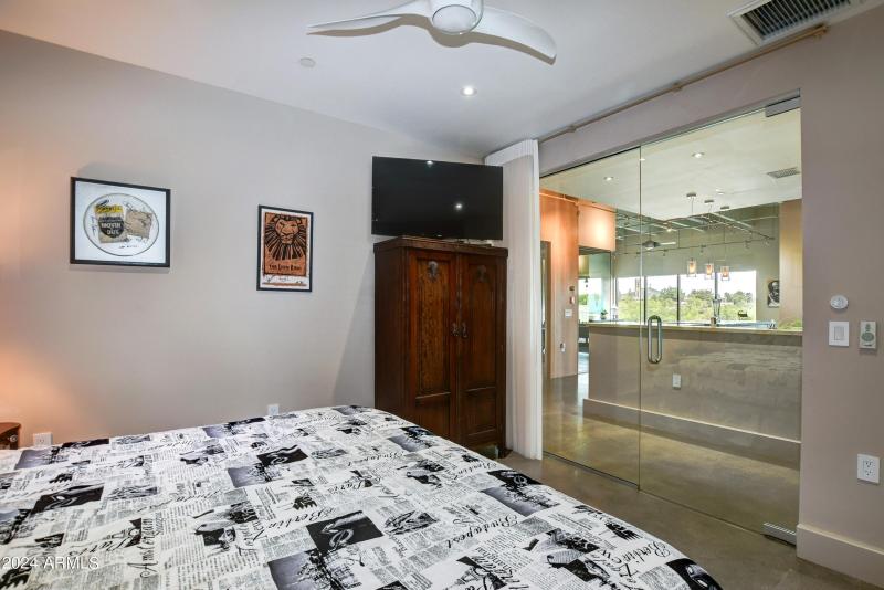 Office/Guest Bedroom