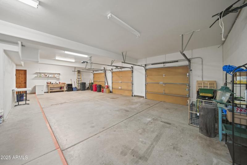 17129 W Buckhorn Dr00029