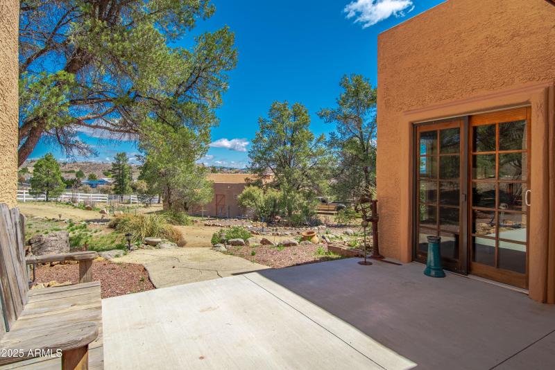 17129 W Buckhorn Dr00031