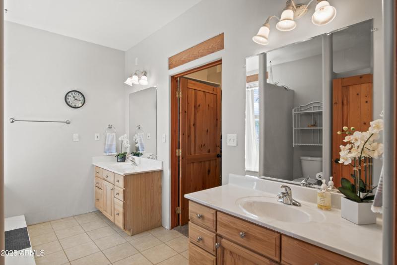 17129 W Buckhorn Dr00036