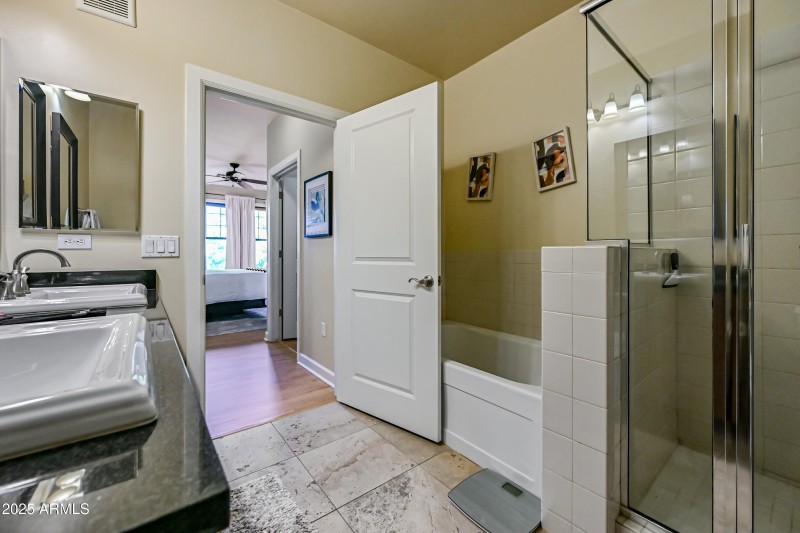 20-7291NSR2008-ocupix