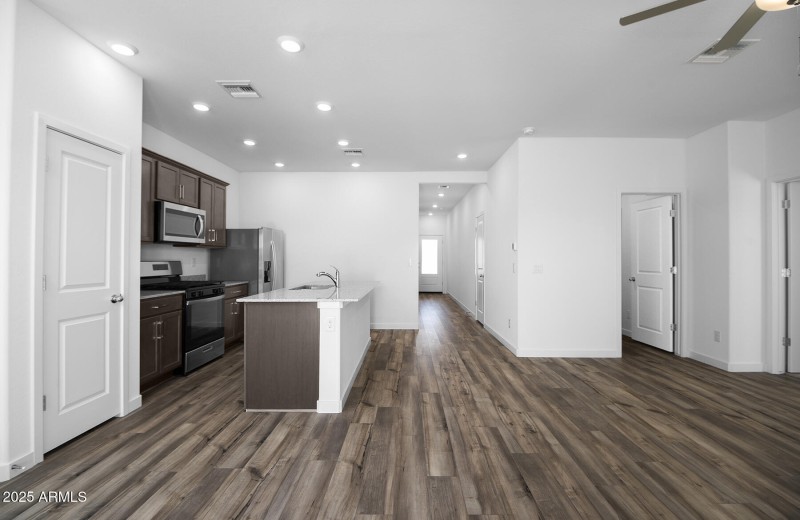 Southwest_Ash_A_L_010