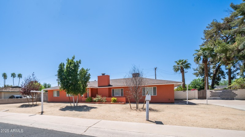 1001 W Northern Ave Exterior Photos-4