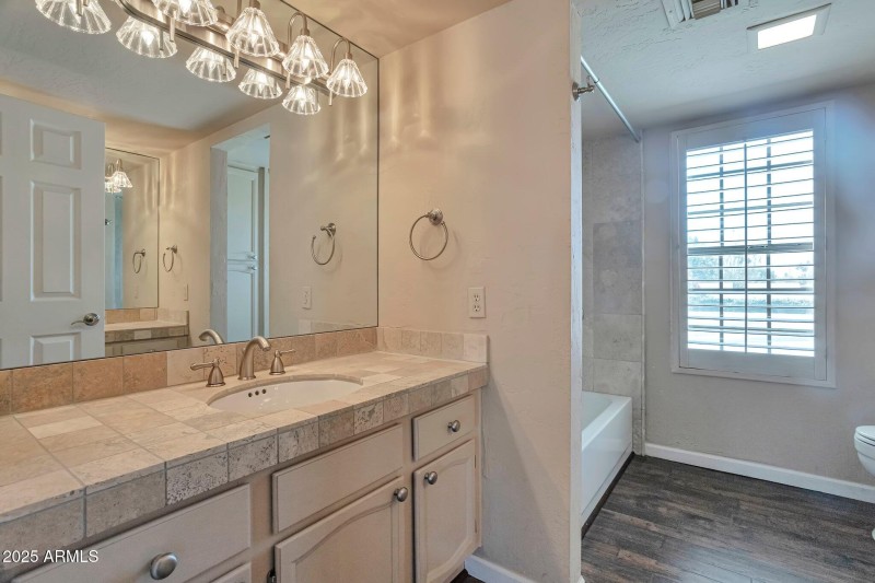 Upstairs bath/shower