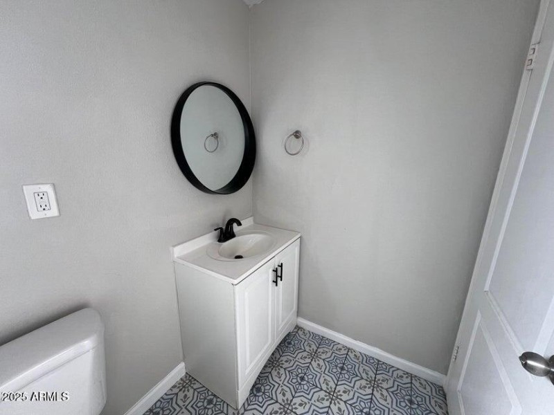 1529 E McKinley GH Pic 14