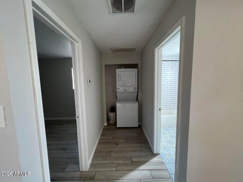 1529 E McKinley GH Pic 11