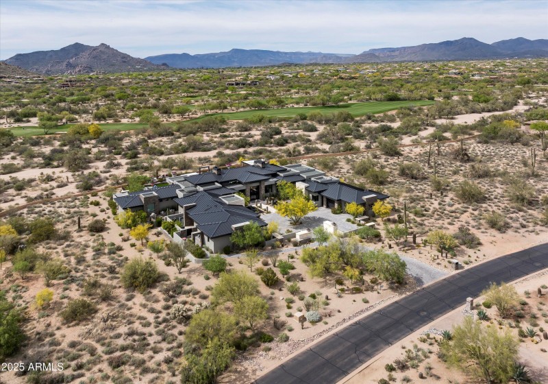 03-8328 E Whisper Rock Trail-3