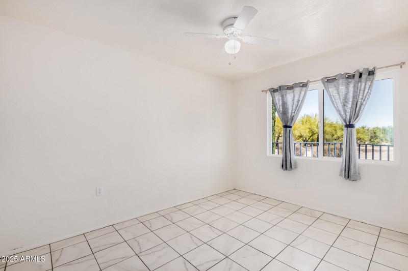 Bonus Room or Flex Office Space