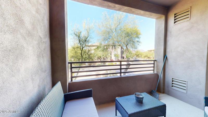 19777-N-76th-St-2212-04242025_152253