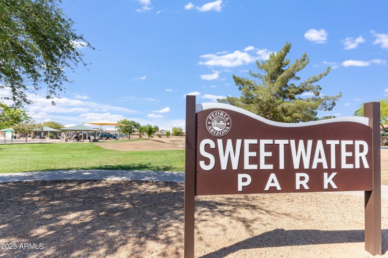 7326 W Pershing Ave-37