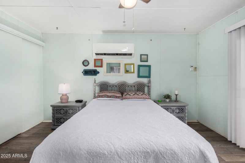 Guest Queen Bed Access to Covered Patio