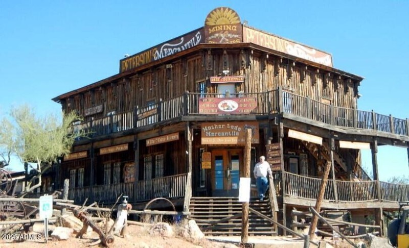 Goldfield ghost town