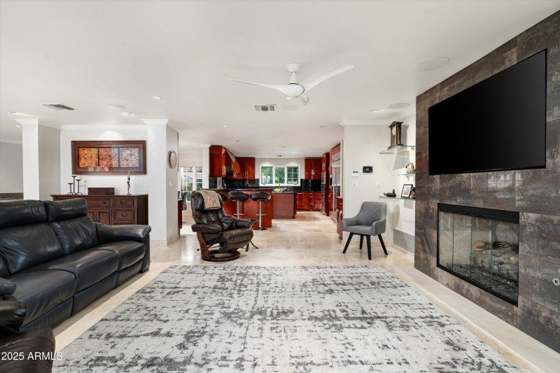 24-3901 E San Miguel Ave (24 of 91)