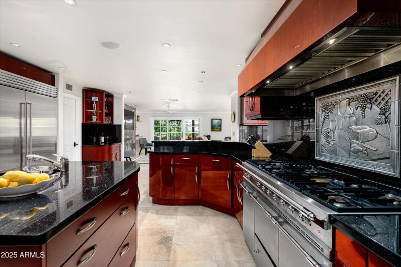 30-3901 E San Miguel Ave (30 of 91)