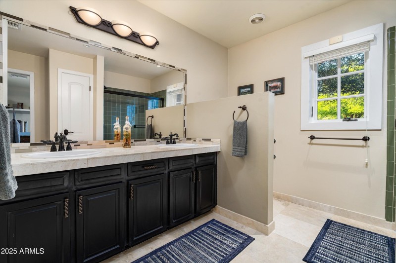 40-3901 E San Miguel Ave (40 of 91)