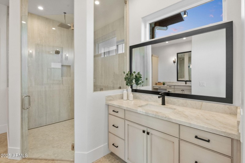 42-Primary Bathroom_8