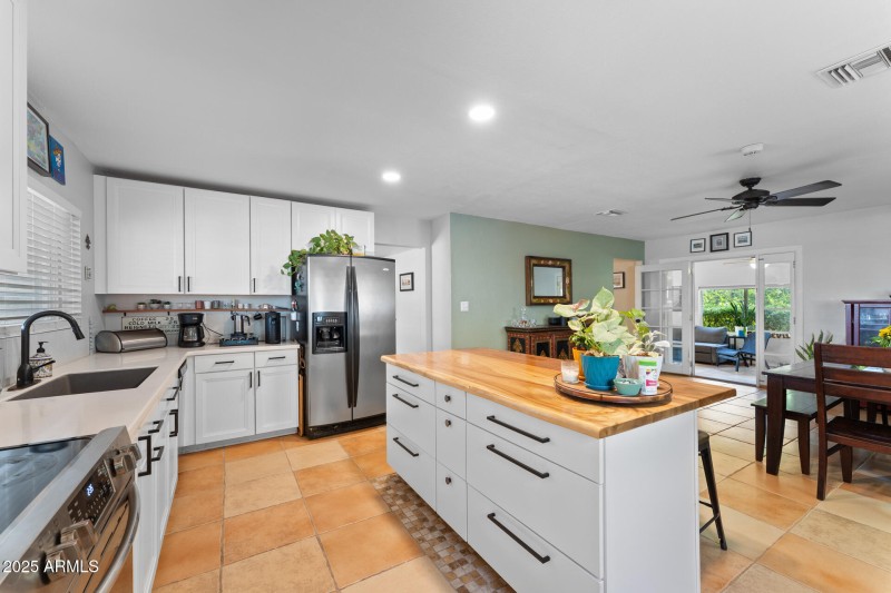 014-kitchen