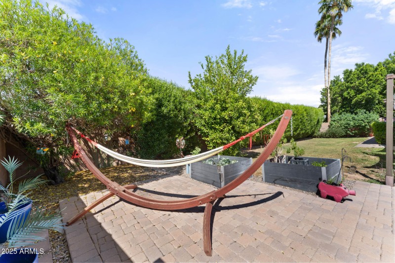 030-patio
