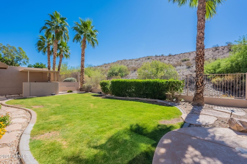 67-web-or-mls-Mountain Stone-67