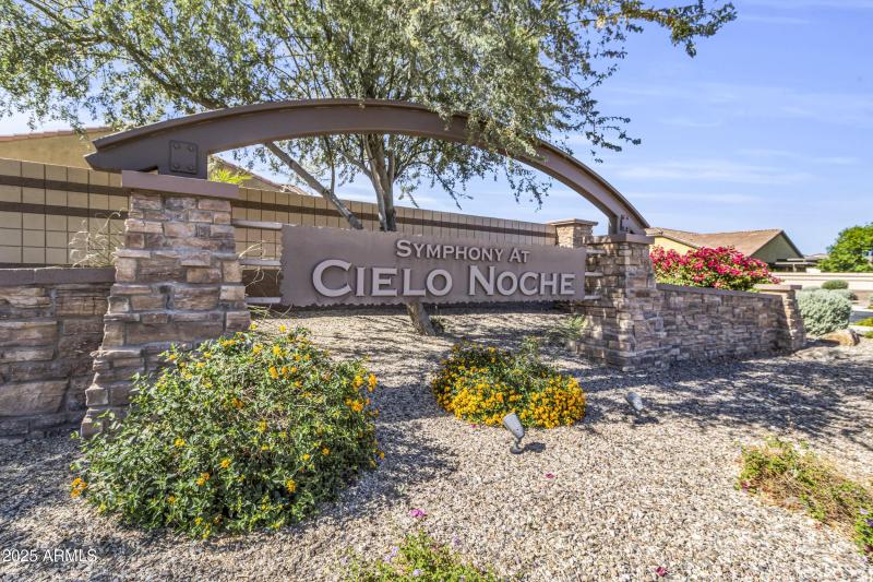 Exclusive neighborhood