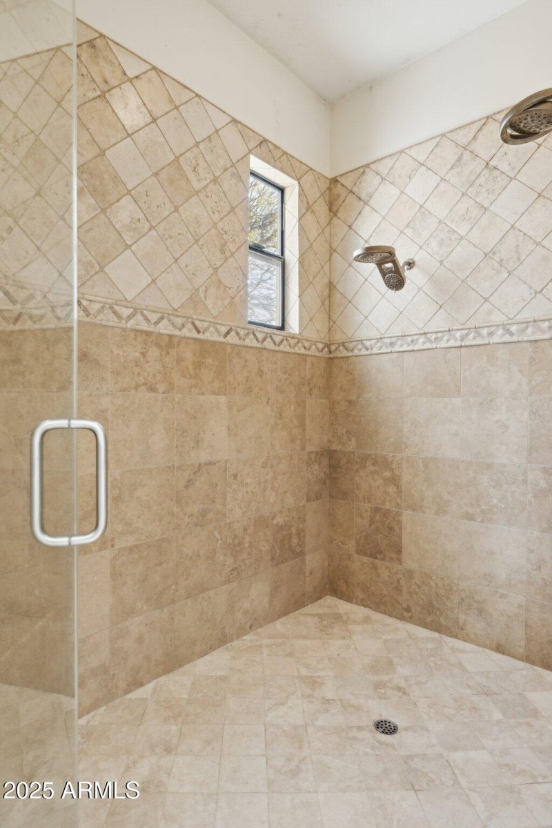 34-web-or-mls-29717-n-141st-pl