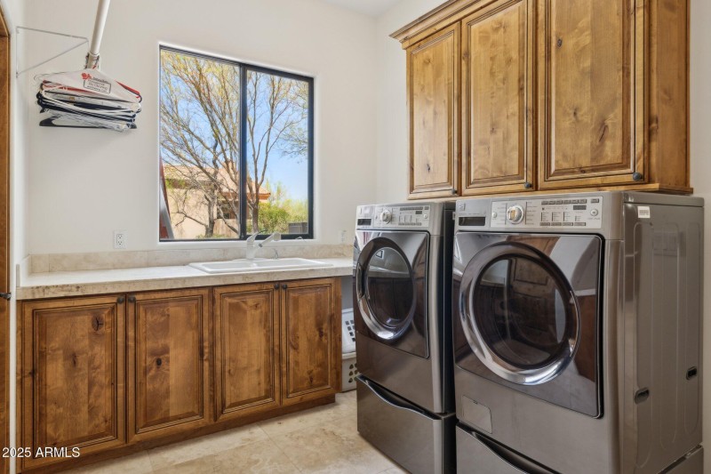 43-web-or-mls-29717-n-141st-pl