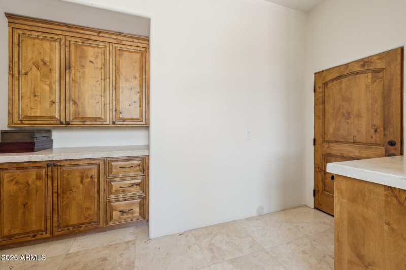 44-web-or-mls-29717-n-141st-pl