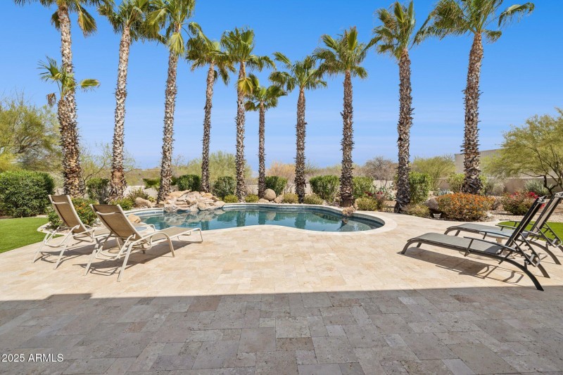 48-web-or-mls-29717-n-141st-pl