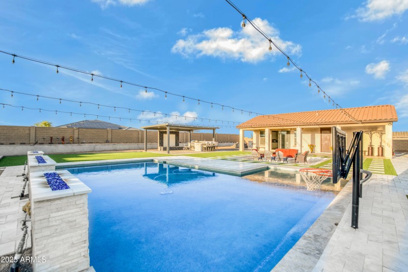 Swimming Pool Basketball Hoop