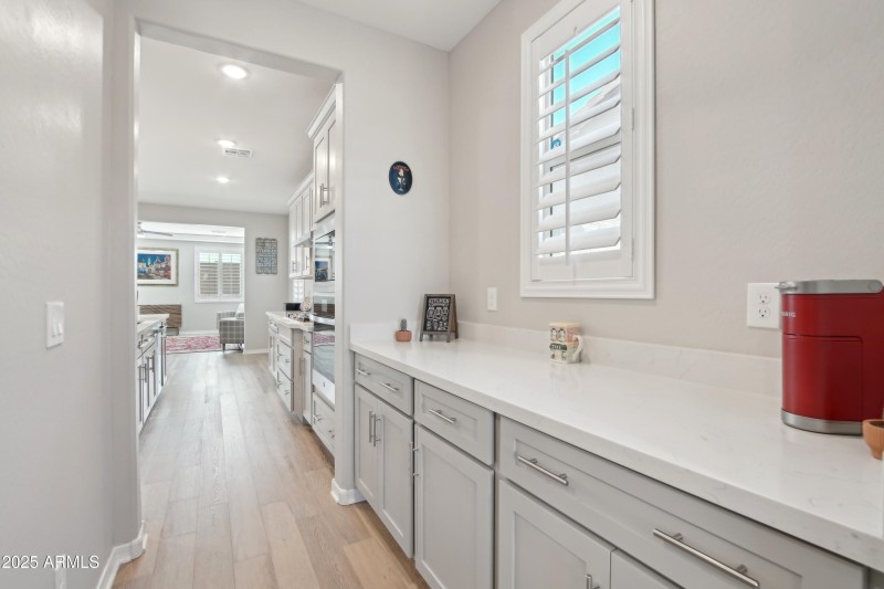 10-print-N Pioneer Dr-2604-010